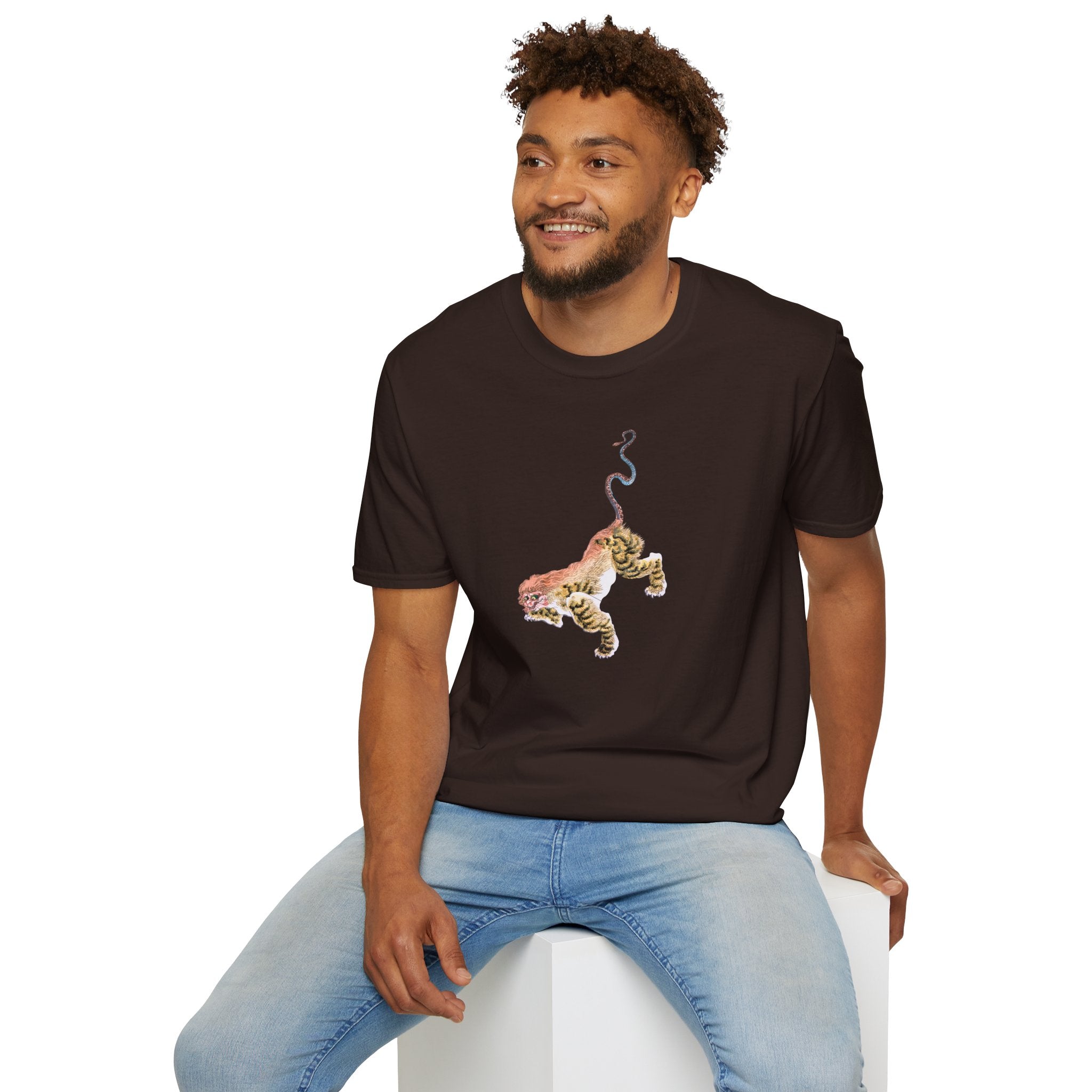 Nue T-Shirt - Manga Hanga - 